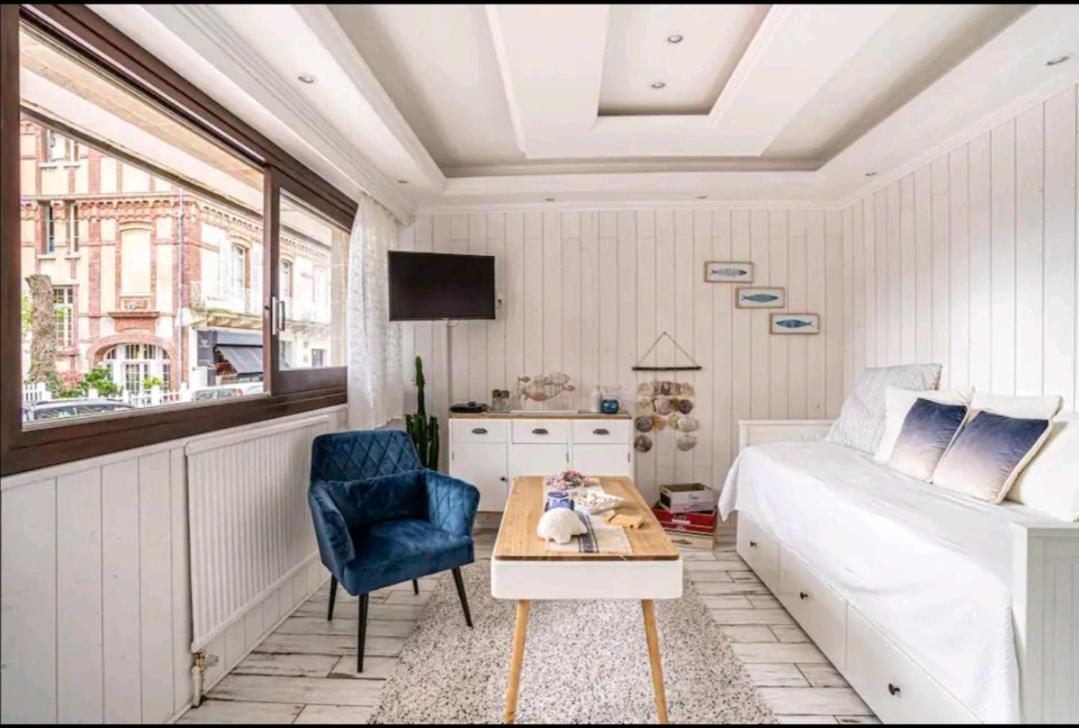 Deauville : Magnifique Studio En Face Du Casino ! ภายนอก รูปภาพ